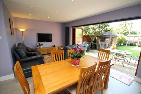4 bedroom detached house for sale, Chessington Road, Surrey KT17
