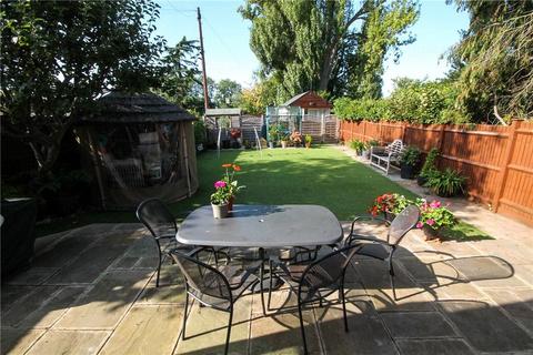 4 bedroom detached house for sale, Chessington Road, Surrey KT17
