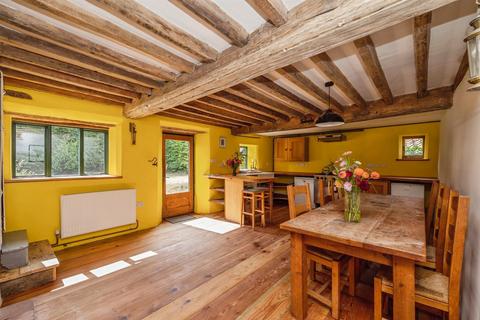 4 bedroom character property for sale, The Street, Calthorpe, Norwich