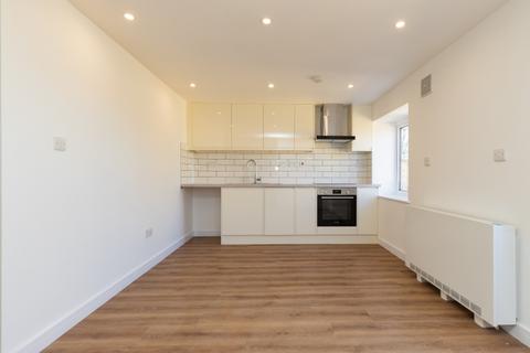 1 bedroom apartment to rent, New Yatt Road, North Leigh