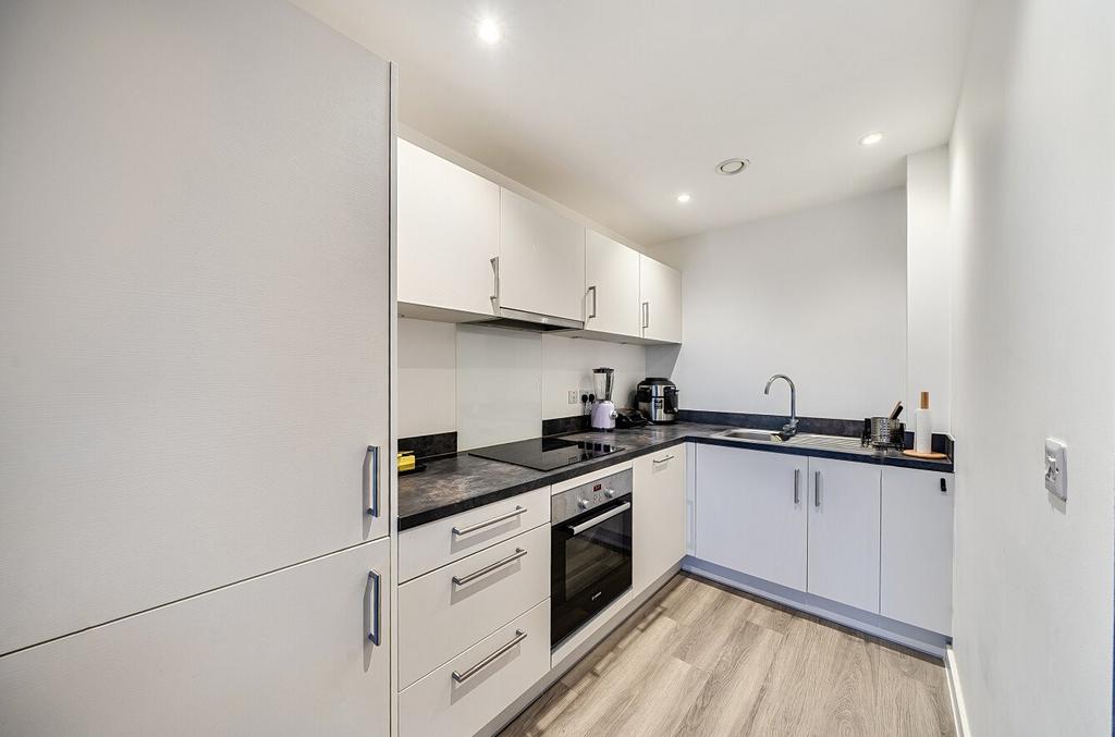 Apartment in Southampton, Waterside Park, Woolston - View 4