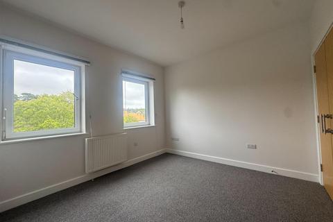 2 bedroom barn conversion to rent, Bradley Court, Camberley GU15