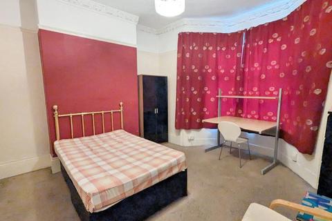 4 bedroom terraced house to rent, The Retreat, Sunderland, SR2