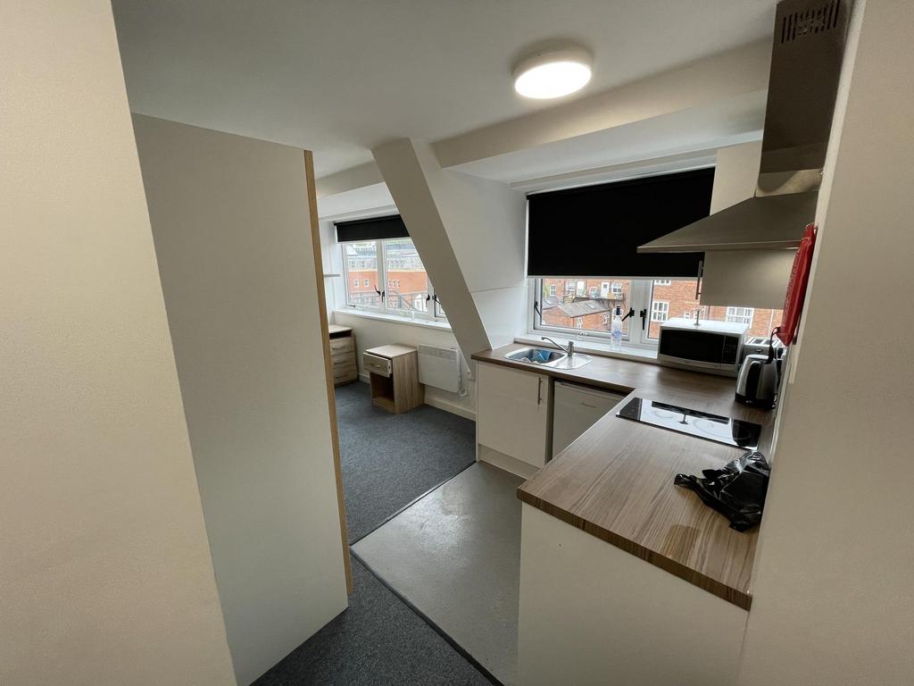 House in Leicester - View 5