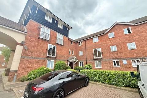 1 bedroom flat for sale, Mandeville Court, London, E4 8JB