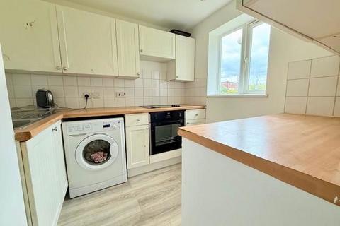 1 bedroom flat for sale, Mandeville Court, London, E4 8JB