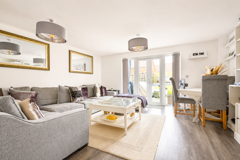 4 bedroom semi-detached house for sale, Leverett Way, Saffron Walden