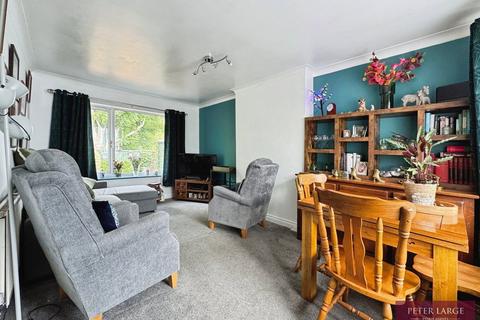 2 bedroom detached bungalow for sale, 81 Ashly Court, St Asaph, LL17 0PH