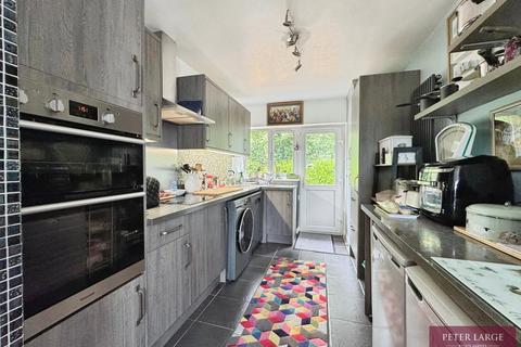 2 bedroom detached bungalow for sale, 81 Ashly Court, St Asaph, LL17 0PH
