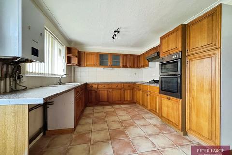 4 bedroom detached bungalow for sale, 7 Llys Pen-Y-Ffordd, Off Pentre Lane, Rhuddlan, LL18 6HJ