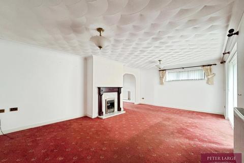 4 bedroom detached bungalow for sale, 7 Llys Pen-Y-Ffordd, Off Pentre Lane, Rhuddlan, LL18 6HJ