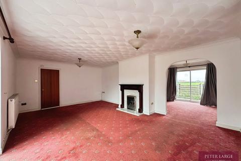 4 bedroom detached bungalow for sale, 7 Llys Pen-Y-Ffordd, Off Pentre Lane, Rhuddlan, LL18 6HJ