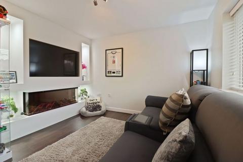 2 bedroom flat for sale, Grange Farm Drive, Aston, Sheffield, S26