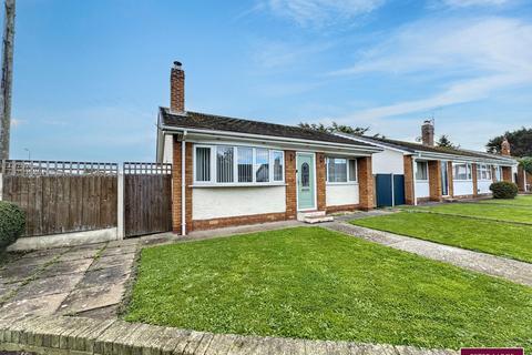 2 bedroom detached bungalow for sale, Pinetree Walk, Rhyl, LL18 3SB