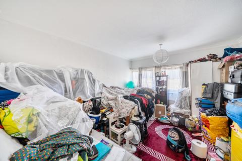 undefined, Radnor Close, Mitcham CR4