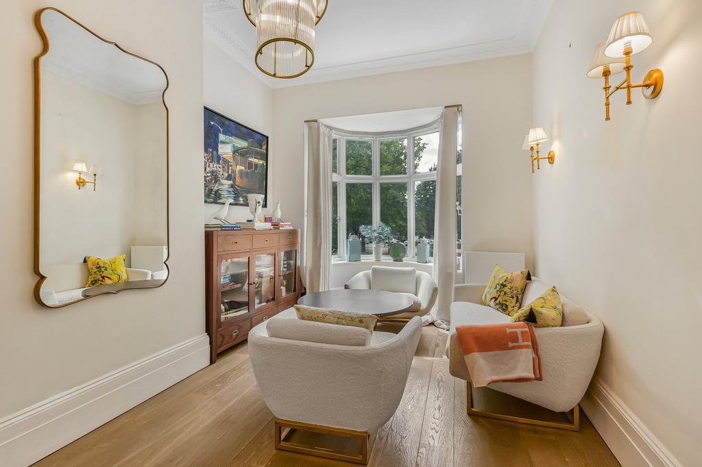 House in London - View 4