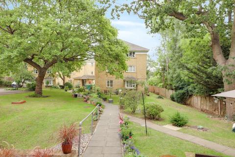1 bedroom flat for sale, Albemarle Lodge, Kent House Road, London