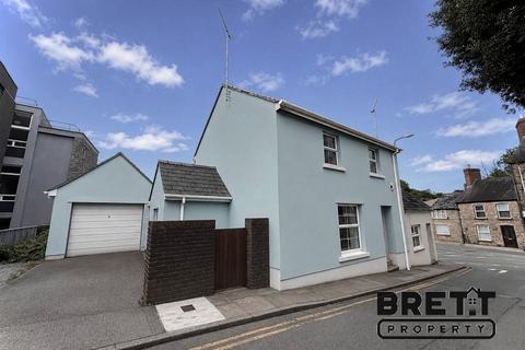 2 bedroom detached house for sale, 34 Church Street, Haverfordwest SA61 2EA