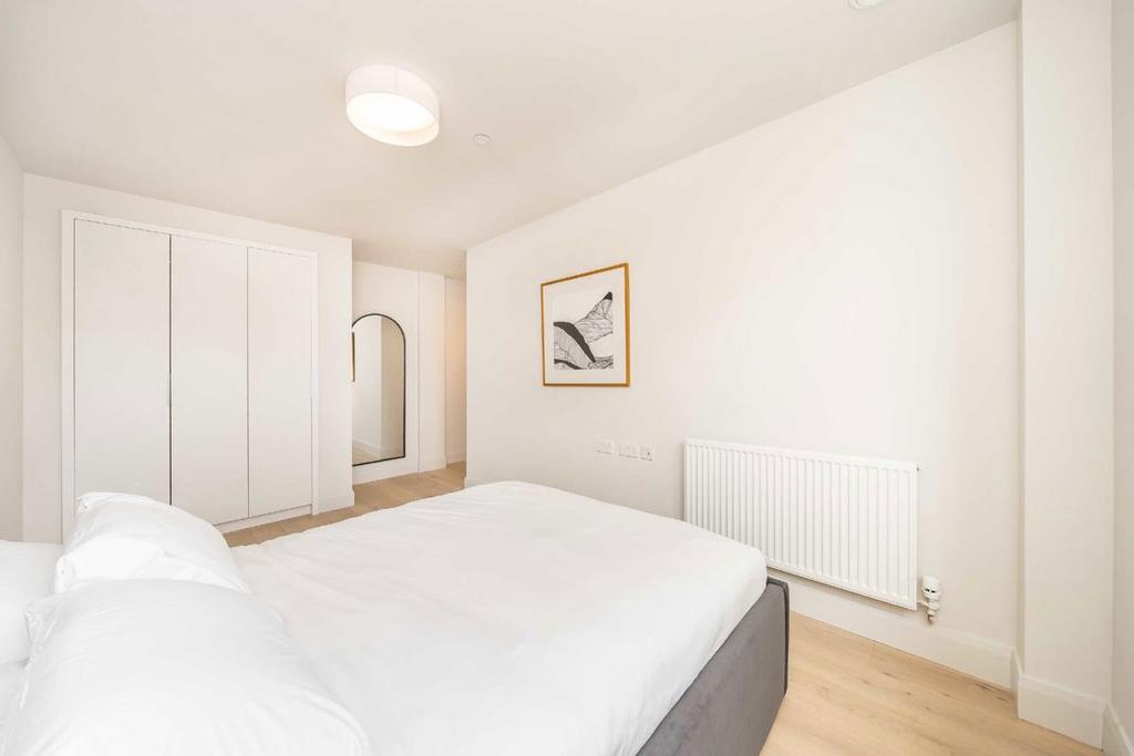 Apartment in London - View 4