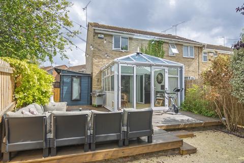 2 bedroom end of terrace house for sale, HADLEIGH CLOSE, SWINDON SN5