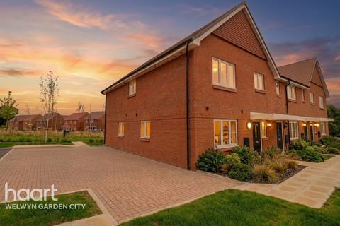 undefined, Emma Waltham Way, Hertford