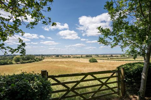 6 bedroom country house for sale, Dorsington Road, Pebworth, Stratford-upon-Avon CV37 8XB