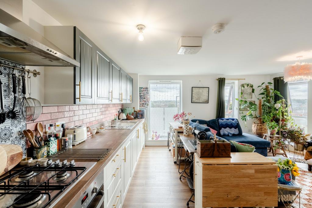 Apartment in Bristol - More