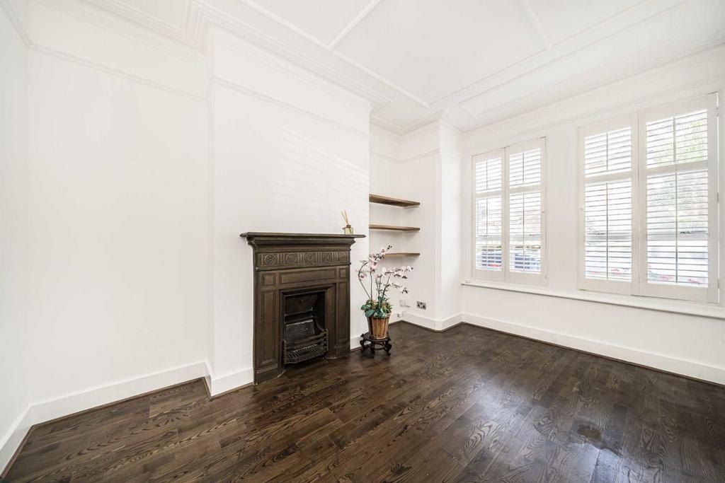 Apartment in London - View 2