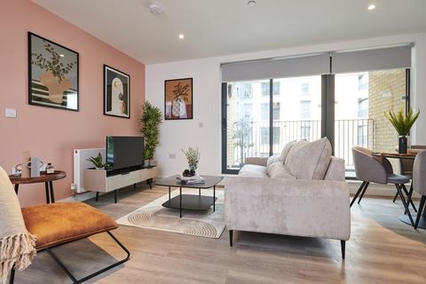 1 bedroom apartment to rent, 308 Assay Apartments, Station View GU1