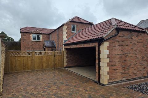 4 bedroom detached house to rent, Melton Road, Waltham on the Wolds, Leicestershire, LE14 4AJ