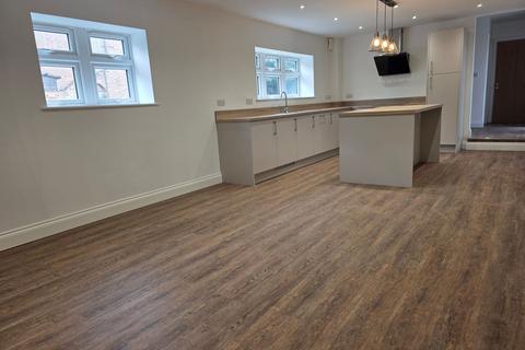 4 bedroom detached house to rent, Melton Road, Waltham on the Wolds, Leicestershire, LE14 4AJ