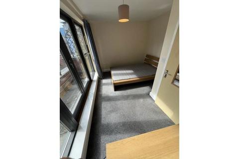 3 bedroom townhouse for sale, Longleat Avenue, Birmingham, West Midlands, B15 2DF