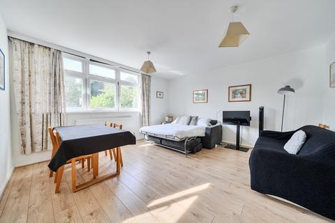 1 bedroom apartment for sale, Shelburne Court, London SW15