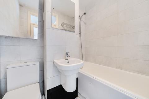 1 bedroom apartment for sale, Shelburne Court, London SW15