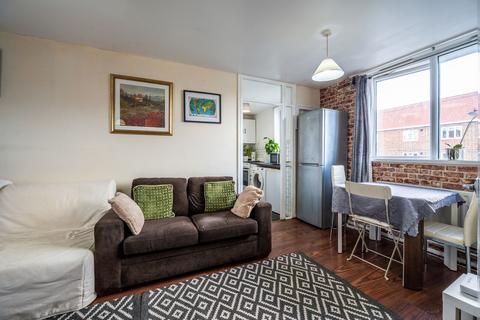 1 bedroom flat for sale, Cheltenham Road, Peckham Rye, London, SE15
