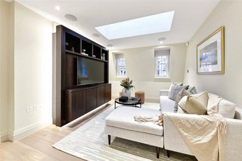 undefined, Strand Chambers, Strand, WC2R