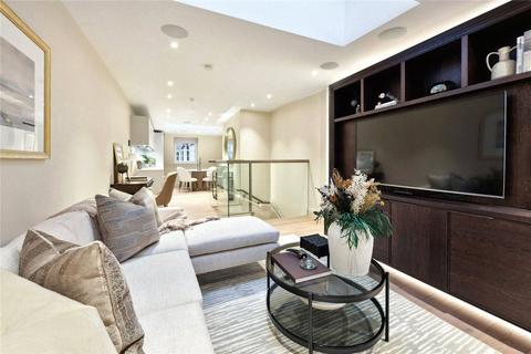 undefined, Strand Chambers, Strand, WC2R