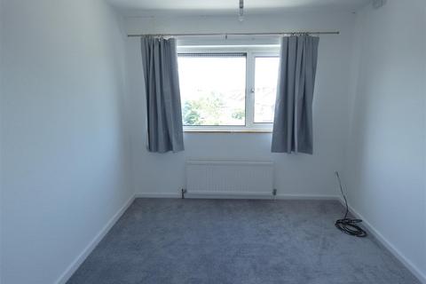 2 bedroom flat to rent, Carlton Terrace, Carlton Way CB4
