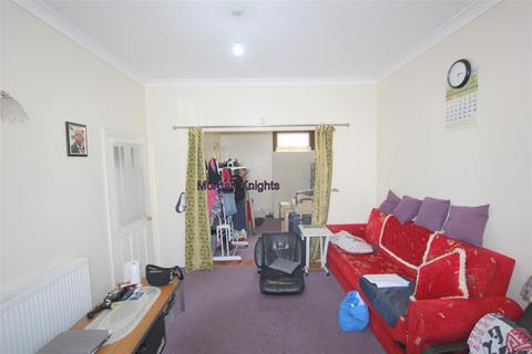3 bedroom terraced house for sale, Manor Park E12