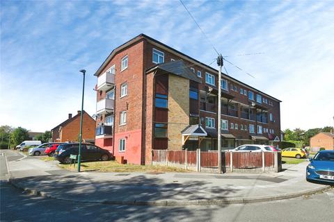 3 bedroom flat for sale