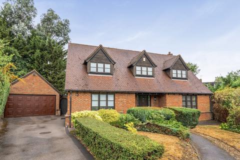 4 bedroom detached house for sale, Ducks Hill Road, Northwood, HA6