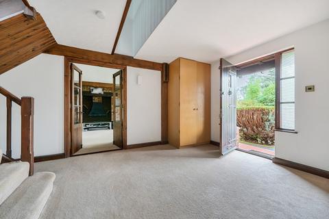 4 bedroom detached house for sale, Ducks Hill Road, Northwood, HA6