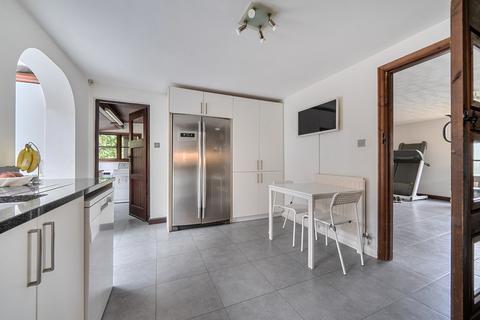4 bedroom detached house for sale, Ducks Hill Road, Northwood, HA6