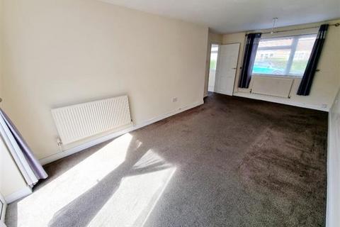 3 bedroom terraced house to rent, Wortham Way, STEVENAGE, SG2