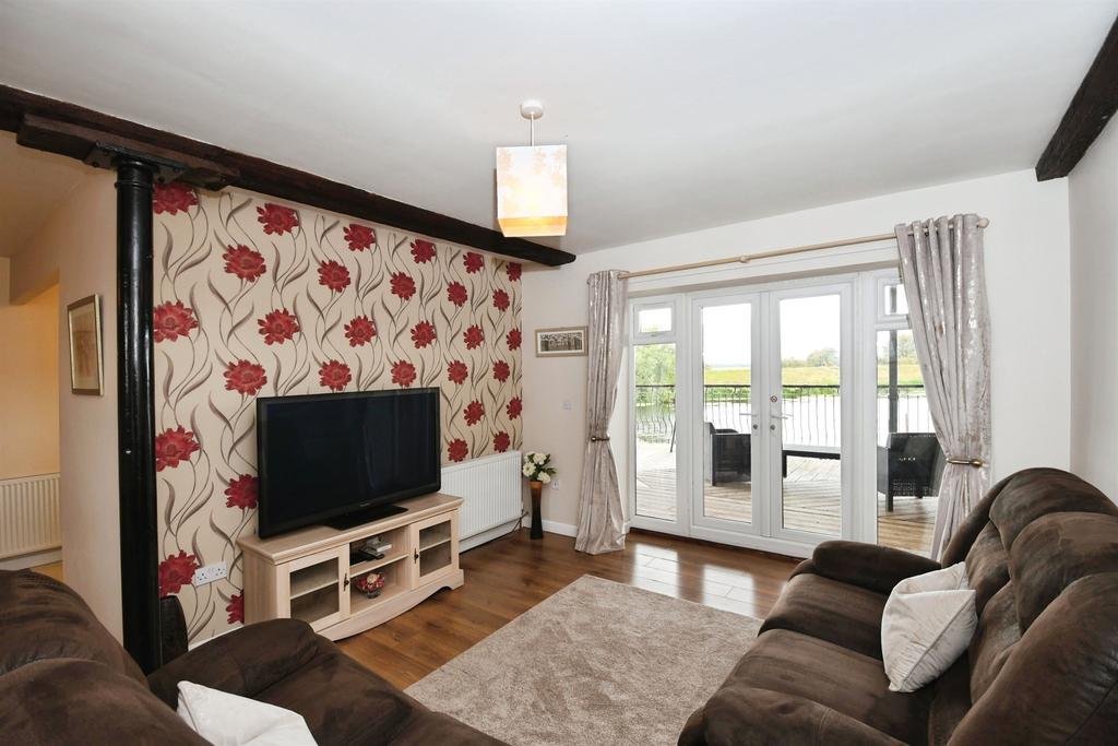 House in Lincoln - View 4