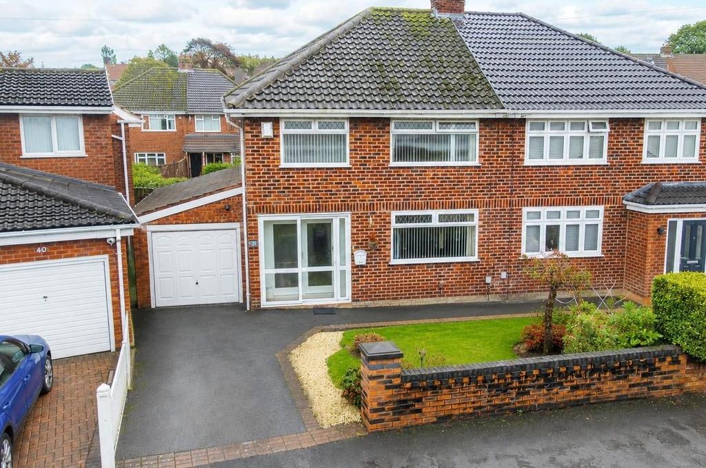 House in Sefton, Aintree Village