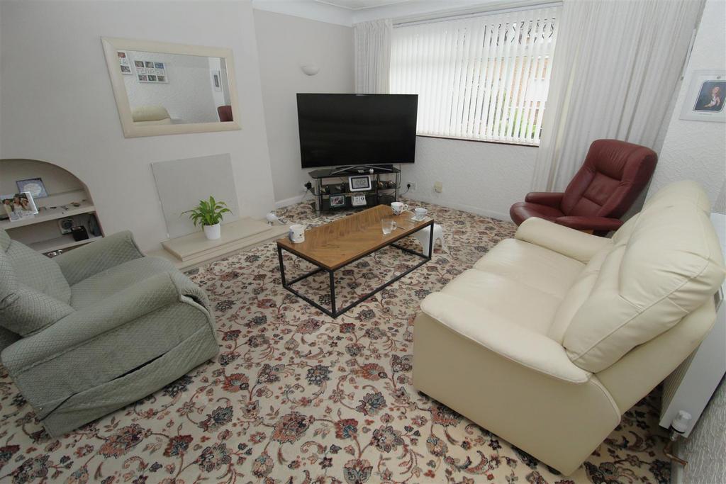 House in Sefton, Aintree Village - More