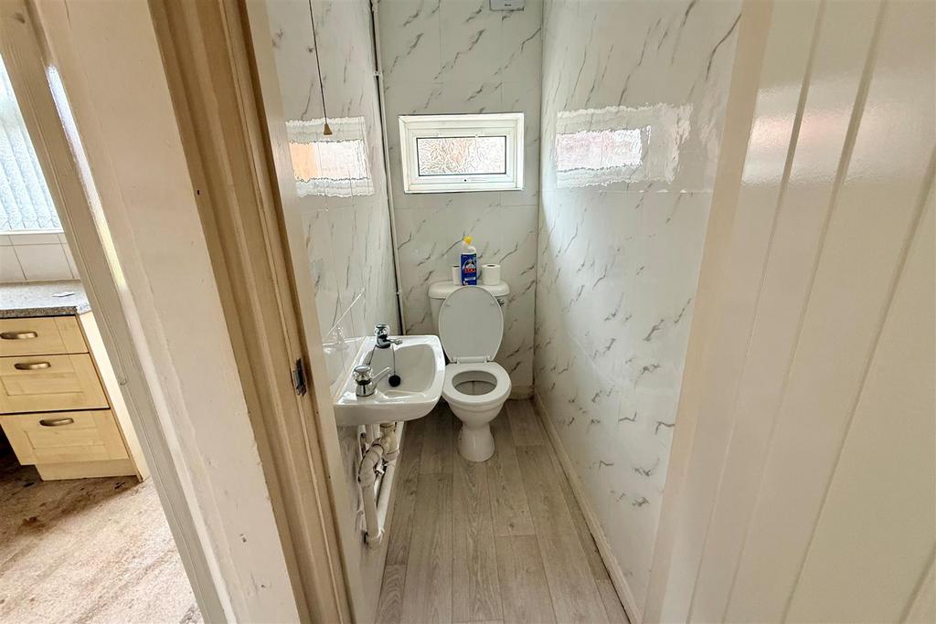 House in Birmingham, West Midlands - View 5