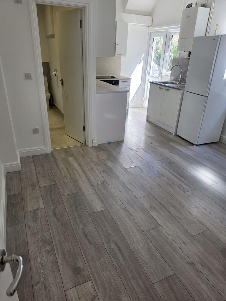 Apartment in London - View 5