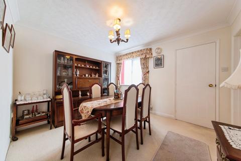 3 bedroom detached bungalow for sale, Larch Close, Bourne PE10